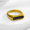 Anillo de Resina Estilo Geométrico para Mujer, Joyería Retro Francesa, Anillo Minimalista de Acero de Titanio con Concha Negra, Accesorio de Moda