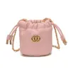 Mini bolso cubo bordado estilo Chanel para niños, nueva colección primavera/verano, bolso sobre rojo transfronterizo, moda nicho, bolso cruzado para niñas