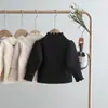 Camiseta de Inverno para Meninas, Estilosa e Moderna com Renda, Gola Semifechada, Base Grossa de Lã