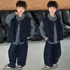Conjunto Denim de Primavera para Meninos 2026 Novo Estilo Camisa Colete Infantil de Primavera Conjunto de Três Peças Legal e Estiloso para Crianças Mais Velhas