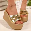 Sandalias de Cuña para Mujer de Gran Tamaño para Comercio Exterior Transfronterizo en Stock, Nuevo Estilo de Verano con Cadena Metálica de Una Tira y Punta Abierta para Mujer