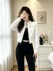 Chaqueta corta con cremallera estilo europeo para mujer, nueva colección otoño 2026, diseño adelgazante y que favorece la figura, prenda de abrigo de moda