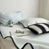 Juego de Tres Piezas de Alfombrilla Refrigerante de Seda de Hielo Rayada Estilo Mixto para Verano, Lavable a Máquina, Alfombrilla Refrigerante de Seda para Aire Acondicionado para Cama Individual de Dormitorio 1.8m