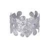 Pulsera de Acero Inoxidable Geométrica de Flor de Versión Ancha Transfronteriza Europea y Americana para Mujer Apertura Ajustable Pulsera en Forma de C Estilo Hip-Hop