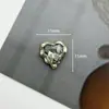 Nuevos Accesorios de Aleación con Forma de Corazón de Diamante Único, Parches Decorativos Simples, Accesorios para el Cabello Hechos a Mano, Funda para Teléfono, Materiales para DIY de Ropa