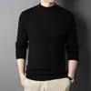 Novo Suéter de Tricô Masculino Cor Sólida Gola Semi-Alta Outono e Inverno Cross-border Ajuste Slim Pulôver Suéter Base para Jovens Roupas Masculinas