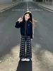 Nuevo conjunto casual de otoño para niñas, conjunto de dos piezas con pantalones anchos de cuadros, chaqueta sudadera deportiva para niños mayores, ropa de otoño moderna