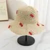 Sombrero de pescador tejido calado floral estilo coreano para niñas, adecuado para salidas de primavera y verano, sombrero tipo cubo que hace que la cara se vea más pequeña, versátil y adecuado para un look natural