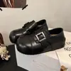 Nuevos zapatos de plataforma para aumentar la altura 2026, zapatos de cuero para mujer estilo Birkenstock de suela gruesa para otoño, estilo británico con hebilla, uso bidireccional, puntera profunda