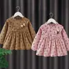 Delantal infantil, babero de manga larga para comer, bata impermeable y resistente a las manchas para bebés niñas, vestido tipo bata de pana para bebé, ropa protectora