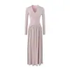 Vestido de Encaje Patchwork Retro Francés con Cuello en V y Manga Larga para Mujer 2026 Otoño Nuevo Sexy Ceñido a la Cadera Falda Venta al por Mayor