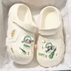 En stock 2024 Zapatos Nuevos para Hombre para Zapatos de Hombre para Pisar Estiércol Sensación Verano Exterior Exterior Playa Suela Gruesa Antideslizante Pareja Hombre