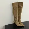 Botas femininas de camurça estilo coreano, bico fino, over-the-knee, moda outono e inverno, com fivela de rebite, botas empilhadas, botas finas de salto alto