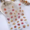 Adesivos de Unha Folha de Bordo Flamejante com Estampagem Dourada com Adesivo Plano Versátil Outono e Inverno Folha de Bordo Adesivos de Arte para Unhas DIY Acessórios Estilo Sl