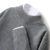 Suéter grueso de lana de cuello medio para hombre, nuevo suéter pullover holgado de otoño e invierno, camisa base de punto de cachemira casual de negocios