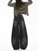 Jeans de Sarja Lavada Estilo High Street Americano, Modelo Quente de Outono para Mulheres, com Bordado Assimétrico Desconstruído, Corte Solto, Calça de Comprimento Total