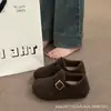 Mocassins Peludos para Roupas de Exterior Femininas Outono e Inverno 2025 Forrados com Lã Quente Fivela de Cinto Sola Grossa Peça Única Antiderrapante Sapatos Birkenstock