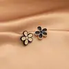 Pendientes de Botón Florales en Blanco y Negro Estilo Coreano y Japonés 2026 Nuevo Diseño de Nicho Moda Pendientes Simples Versátiles Venta al por Mayor