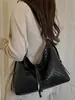 Bolso de Mujer 2026 Verano Nuevo Estilo Casual Marrón Tejido Pequeño Bolso Cruzado Cuero Suave Simple Versátil Bolso de Mano Vintage