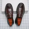 Zapatos de Hombre 2026 Verano Nuevo Estilo Transpirables Slip-On Mocasines Estilo Británico Zapatos Casuales de Cuero para Hombre de Negocios