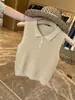 Chaleco de punto calado estilo old money con cuello polo de seda helada para mujer, único y hermoso, top sin mangas extremadamente atractivo para el verano
