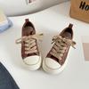 Versión Coreana 2025 Otoño Zapatos de Lona con Punta de Mango para Mujer Zapatos Blancos de Suela Gruesa Tenis Casuales de Caña Baja Gd53