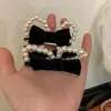 Grampo de Cabelo Personalizado de Veludo com Pérolas Laço Dupla Face Clipe Superior Estéreo Orelhas de Coelho Fofas Princesa Bebê Adorno de Ano Novo