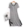 Pijama de Verano para Mujer TikTok Mismo Modal Rayado con Almohadilla en el Pecho Taza Manga Corta Falda Hasta la Rodilla Holgado Espalda Hermosa