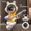 Astronauta con Guitarra en Postura Sentada Adorno Grande para Sala de Estar Mueble de TV, Decoración de Astronauta de Alta Gama, Regalo de Inauguración
