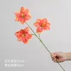 Directo del fabricante: Tulipanes artificiales de tres cabezas, nuevos materiales florales para bodas, flores falsas especiales para bodas para arreglos de pasillo y exhibiciones de suelo