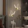 Candelabro de mariposa, minimalista moderno, lujo ligero, candelabro de mesita de noche para dormitorio, candelabro creativo de línea larga para pasillos y restaurantes, creando un ambiente atmosférico
