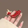 Broche Peixe Koi Vermelho Boa Sorte Broche Feminino de Alto Padrão Corsage de Temperamento Criativo Acessórios para Roupas Decoração de Presente de Ano Novo