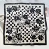 Bufanda Nueva Elegante de Lunares y Camelia de Seda Artificial para Mujer, Bufanda Decorativa para Cuello de Primavera y Verano, Bufanda Cuadrada, Bufanda Versátil Estilo Coreano