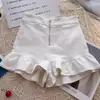 Shorts Anchos con Volantes Spicy Girl para Mujer 2026 Otoño Nuevo Estilo Nicho Adelgazantes de Cintura Alta Negros Casuales Pantalones Cortos Ajustados de Moda