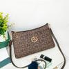 Bolsas Femininas 2026 Versátil Transversal Bolsas de Maternidade Fonte da Fábrica Bolsas de Grande Capacidade com Decoração de Letras Estilo Retrô Europeu e Americano