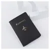 Nueva Bolsa de Documentos de Viaje para Pasaporte de Avión de Cuero Rosa Transfronteriza PU Ranura para una Tarjeta Portapasaporte Cubierta de Pasaporte En Stock