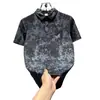 2025 Nuevo Estilo de Verano Tendencia Bordado Adornado Cuello Camisa Polo para Hombre Transpirable Casual Diseño de Manga Corta