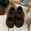 Zapatos de lana tipo lazo estilo Chanel con plataforma interior y forro de felpa para mujer, nuevos zapatos Mary Jane de punta poco profunda con pelo para otoño e invierno 2026