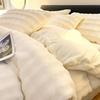 Juego de cama de cuatro piezas de terciopelo de conejo clase A, ropa de cama de terciopelo de leche simple engrosada de doble cara de terciopelo coral, sábana de invierno, funda nórdica estilo Ins
