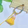 Nudo de Diamante Cielo Estrellado Hilo de Algodón Teñido Degradado Llavero Anillo Borla Pequeña Accesorio Colgante para Teléfono DIY Borla Corta Gruesa