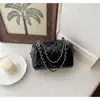 Bordado de almohada estilo coreano 2026 nueva tendencia de moda patrón de diamante simple bolso cruzado casual para el día a día