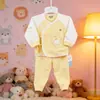 Roupas de Bebê para Primavera e Outono Veludo Macio Algodão Roupa Íntima Bordado Sem Costura Manga Raglan Roupas de Bebê Roupa Íntima Uso Duplo na Virilha