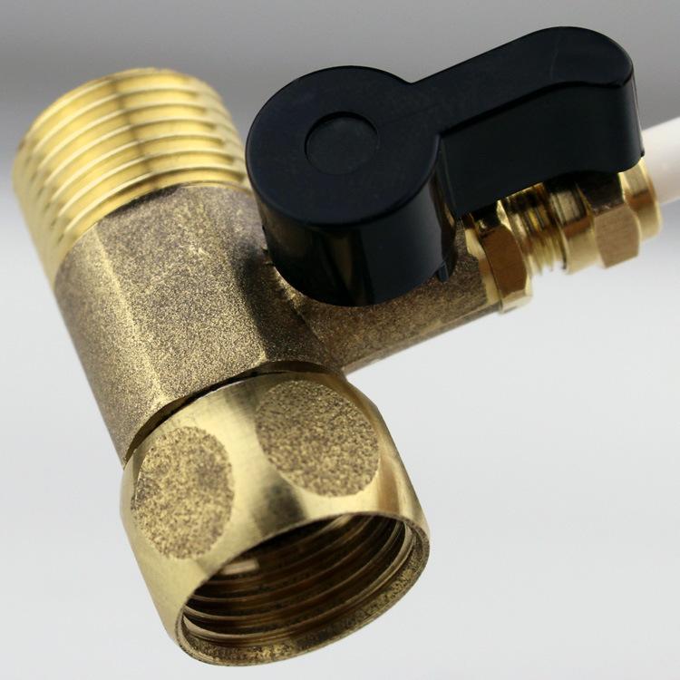 9643953836_1309403865