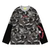 Savagebase Camuflagem Color-Blocking Falso Duas Peças 26 Primavera e Outono Nova Camiseta Divertida com Estampa de Letras Unissex Ins