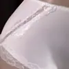 Verano Suave y Muy Elástico Blanco Encaje Puro Sexy Conjunto de Shorts con Tirantes Talla Europea