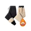 Calças Casuais Masculinas de Lã de Cordeiro e Algodão, Novo Estilo de Inverno, Tendência com Forro de Fleece e Espessura Extra, à Prova de Frio e Quentes para Harbin e Nordeste