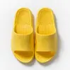 Tienda de 10 Yuan Zapatillas de Baño de Suela Suave y Masaje Ultra-Ligeras con Masaje 3D Verano Interiores Antideslizantes para Uso en Casa