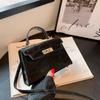 Bolso Pequeño para Mujer de Color Sólido con Patrón de Cocodrilo, Tendencia 2026, Nuevo Bolso de Hombro de Moda, Bolso Cuadrado Pequeño Elegante