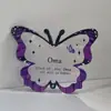 Regalo único de pompón de felpa y borla para mamá y abuela con llavero acrílico floral de mariposa-