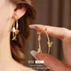 Pendientes de Aro Mariposa de Aguja Plateada Transfronterizos Europeos y Americanos, Pendientes con Estilo Fresco y Elegante, Pendientes Exagerados, Sensación de Gama Alta Nicho